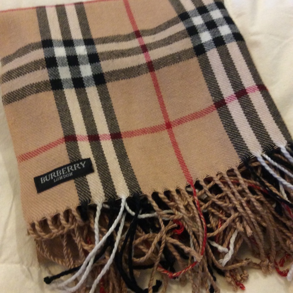 Genuine Burberry Scarf - Unisex - Barely Used